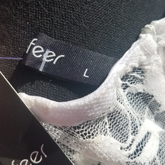 Lacey white dress LARGE - Picture 6 of 7